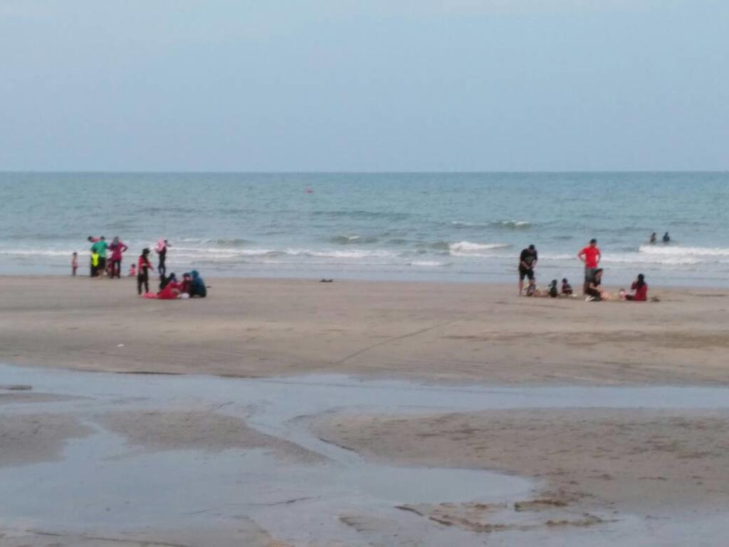 Damai Homestay Pantai Pelindung Kuantan Eksteriør billede